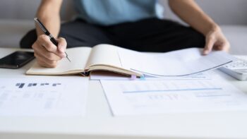 Smart Budgeting Tools to Manage Housing Costs